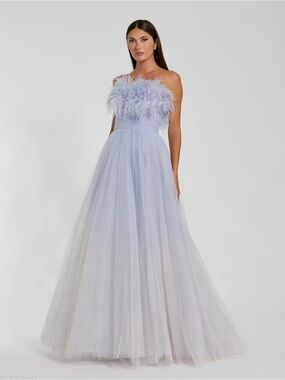Mac Duggal 20557 Strapless Feather Bodice Tulle Gown Size 6 NWT Blue Ombre